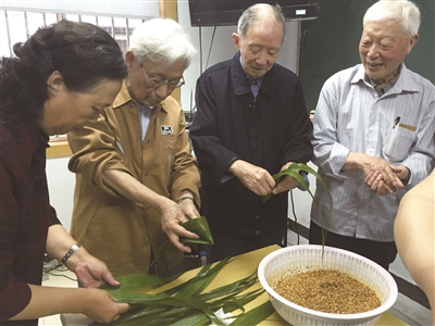 小棉袄家政加盟支持