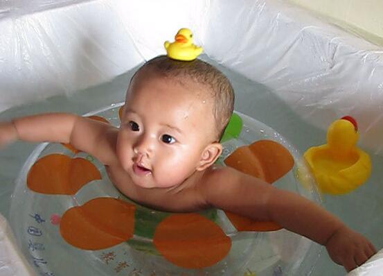 水宝宝婴儿游泳馆加盟流程